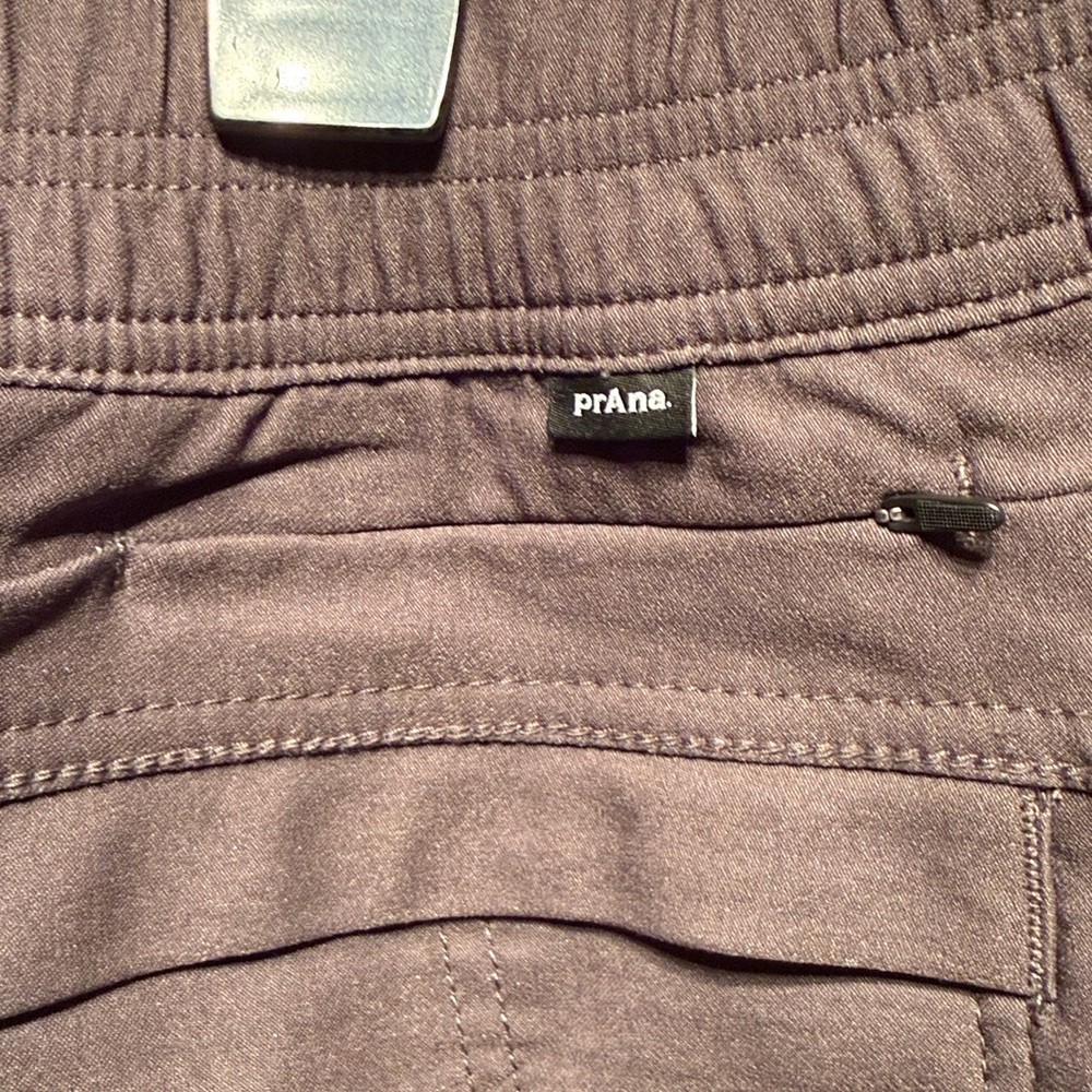Women’s size 14 hiking shorts dark gray elastic waist stretchy relaxed fit $75 - Picture 8 of 12